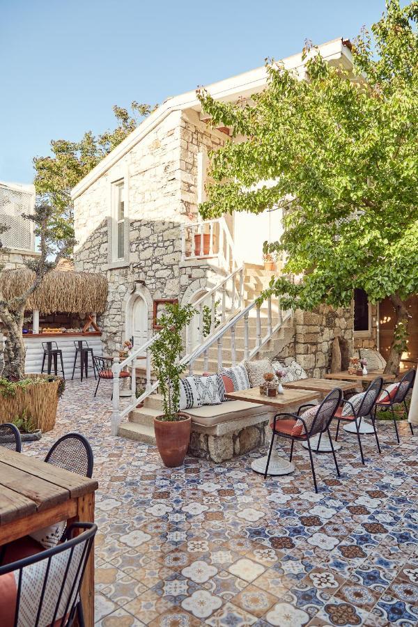 Morisi Avlu Hotel Alacati Exterior photo