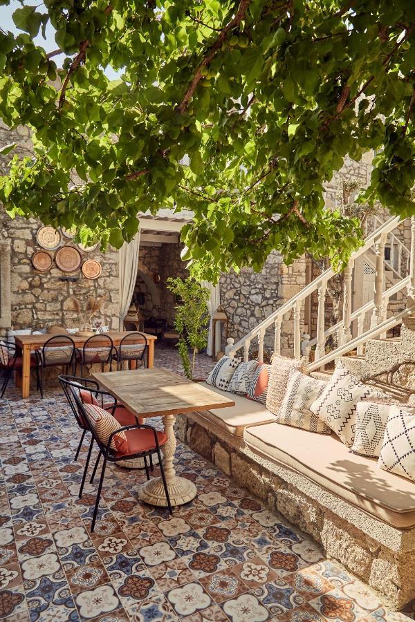 Morisi Avlu Hotel Alacati Exterior photo