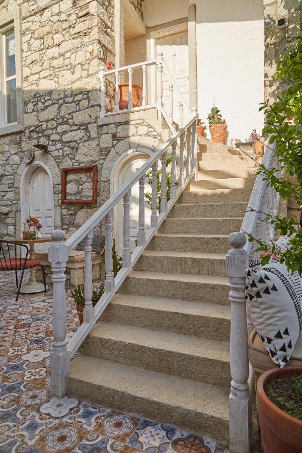 Morisi Avlu Hotel Alacati Exterior photo