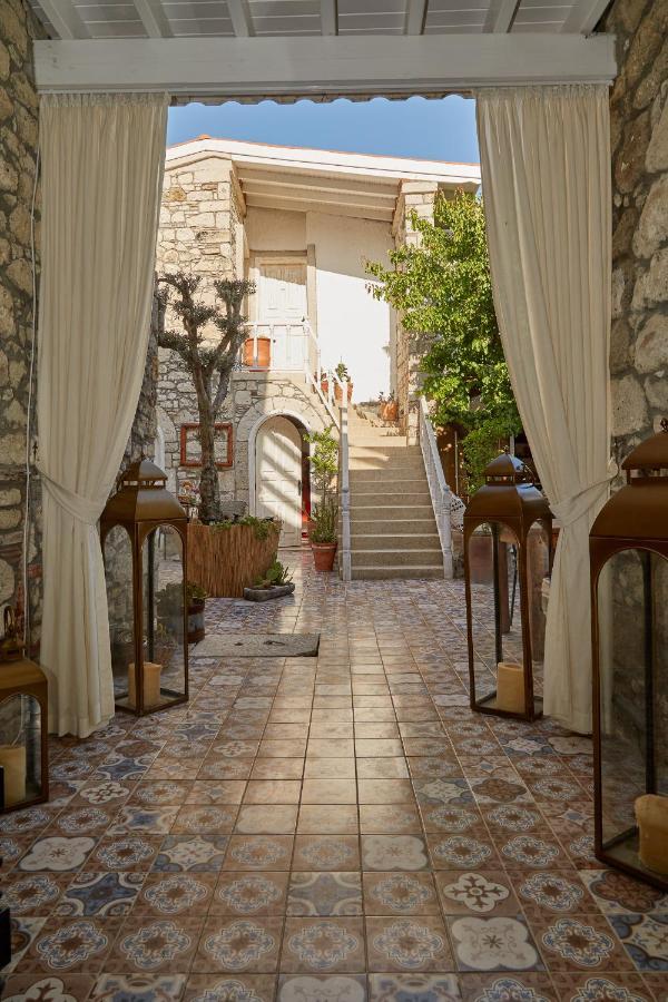 Morisi Avlu Hotel Alacati Exterior photo
