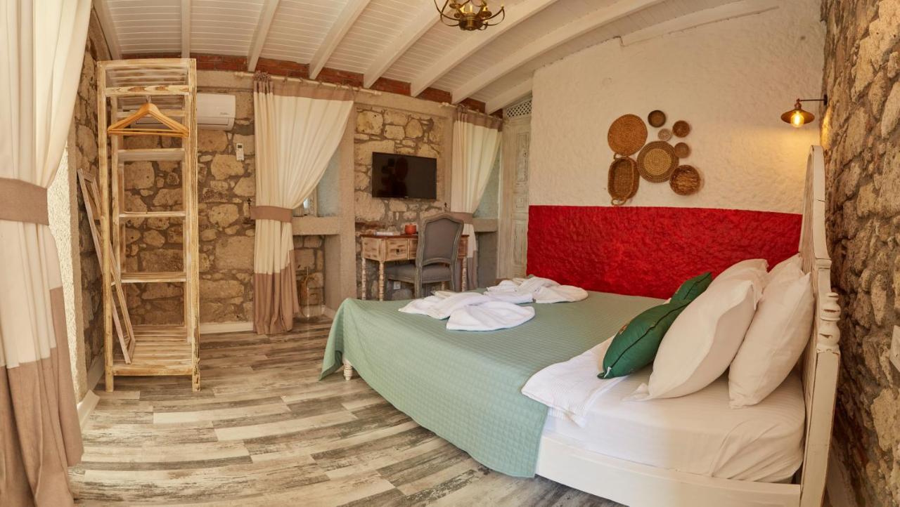 Morisi Avlu Hotel Alacati Exterior photo